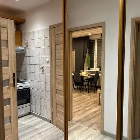 アパート M&a 5th Floor Nest カトヴィツェ